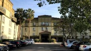 Larkspur Landing Sunnyvale San Jose Airport Parking