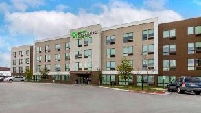 Find Parking Spot in Extended Stay America Premier Suites AUS Airport Parking Garage