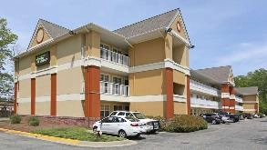 Find Parking Spot in Extended Stay America Newport News - Oyster Point PHF Airport  Parking Garage