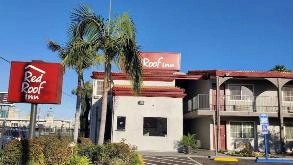 Find Parking Spot in Red Roof Inn Bellflower LGB Airport  Parking Garage