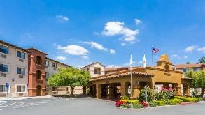 Photo of 399 Silicon Valley Blvd (Wyndham) Garage spot, located 3.0 mi from Near 850 L Street in