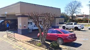 Find Parking Spot in Travelodge by Wyndham MEM Airport  Parking Garage