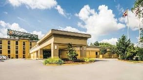 La Quinta Inn & Suites By Wydham BWI Airport Parking