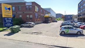 Montreal Mini-Storage 2 YUL Airport Parking (L001)