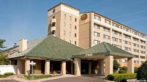 Courtyard by Marriott ORD Airport Parking