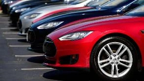 Find Parking Spot in Extended Stay America ABQ Airport  Parking Garage