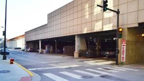 Photo of 600 S LASALLE - METRA spot, located 4.0 mi from Near South Loop Market Van Buren in Chicago