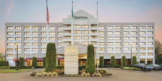 Find Parking Spot in Radisson Hotel SEA Airport  Parking Garage