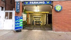 Photo of Centerpark West 17th Garage - 151 W 17th St spot, located 3.0 mi from Near Kleinfeld Bridal in