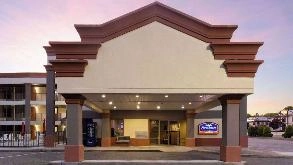 Find Parking Spot in Howard Johnson by Wyndham ACY Airport  Parking Garage