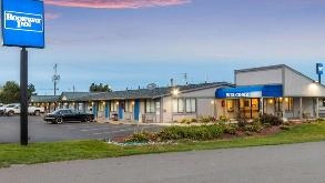 Find Parking Spot in  Rodeway Inn CAK Airport  Parking Garage