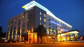 Find Parking Spot in Aloft BUF Airport   Parking Garage