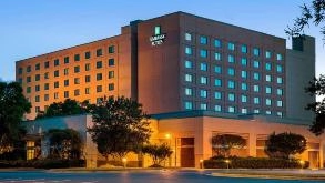 Find Parking Spot in Embassy Suites RDU Research Triangle Airport Parking Garage