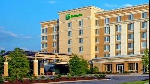 Find Parking Spot in Holiday Inn by IHG RDU Airport Parking Garage