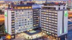 Find Parking Spot in Holiday Inn by IHG YYZ Airport  Parking Garage