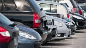 Find Parking Spot in Pikes Peak DEN Airport  Parking Garage