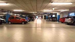 Find Parking Spot in Terminals A & B IAH Airport   Parking Garage