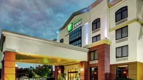 Find Parking Spot in Holiday Inn Express RIC Airport  Parking Garage