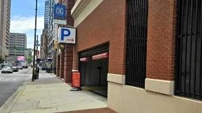 Photo of 200 E Lombard spot, located 3.0 mi from Near Crazy John's in