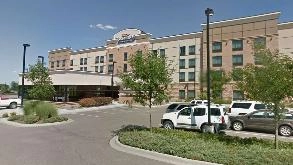 Baymont DEN Airport Parking