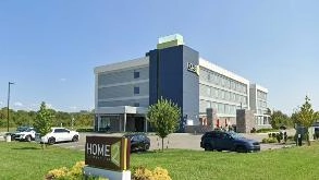 Home2 Suites SDF Airport Parking