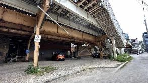 Photo of 1813 W Sunnyside Ave. - Under EL Zone 54219 spot, located 0.6 mi from Near Fast Super Burrito Mexican Grill in