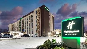 Holiday Inn BNA Airport Parking