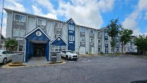 Microtel Inn by Wyndham ATL Airport Parking