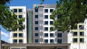 Find Parking Spot in EVEN Hotel Miami Airport  Parking Garage