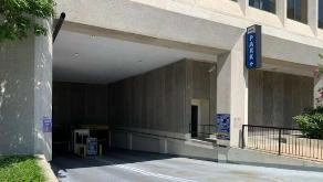 Find Parking Spot in Polk & Taylor DCA Airport  Parking Garage