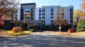 Photo of 1005 Crestline Pkwy. - SpringHill Suites Atlanta Perimeter Center Lot spot, located 1.4 mi from Near Sandy Springs Performing Arts Center in