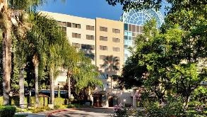 Find Parking Spot in Sheraton Fairplex Suites ONT Airport Parking Garage
