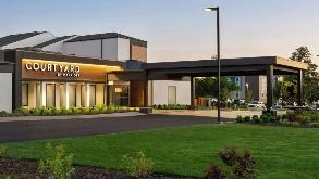 Courtyard by Marriott MSP Airport Parking