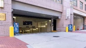 Find Parking Spot in 875 D St DCA Airport Parking Garage