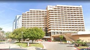 Find Parking Spot in Marriott La Jolla SAN Airport Parking Garage