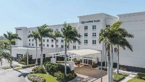 Find Parking Spot in Crowne Plaza Ft. Myers Gulf Coast RSW Airport Parking Garage