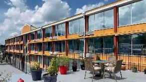 Days Inn by Wyndham Atlanta Airport Parking