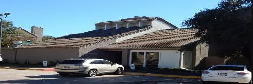 Find Parking Spot in Hawthorn by Wyndham Suites Love Field (DAL) Airport  ( No Shuttle) Parking Garage