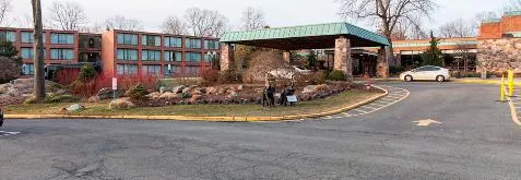 Find Parking Spot in Hilton Hotel  Westcheter (HPN) Airport  SPECIAL DEAL Parking Garage