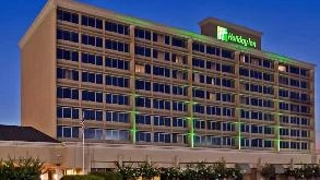 Find Parking Spot in Holiday Inn (BHM) Airport  Parking Garage