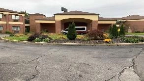 Airport Inn & Suites Buffalo (BUF)  Airport Parking