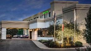 Find Parking Spot in Wyndham Garden Pittsburgh Airport &nbsp;(NO SHUTTLE) Parking Garage