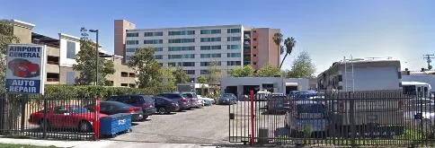 Park smarter LAX valet Airport parking