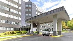 Clarion Hotel BWI Airport North Parking