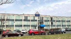 Baymont by Wyndham OHare Airport Parking (No Shuttle)