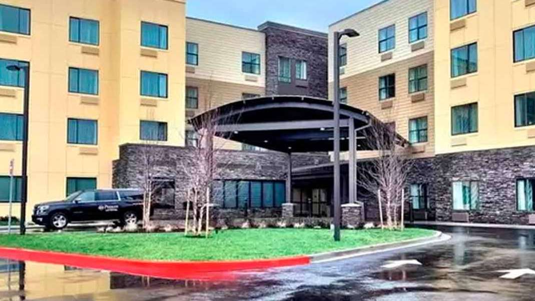 Reserve Best Western Premier Hotel at Fishers Landing PDX Airport Parking