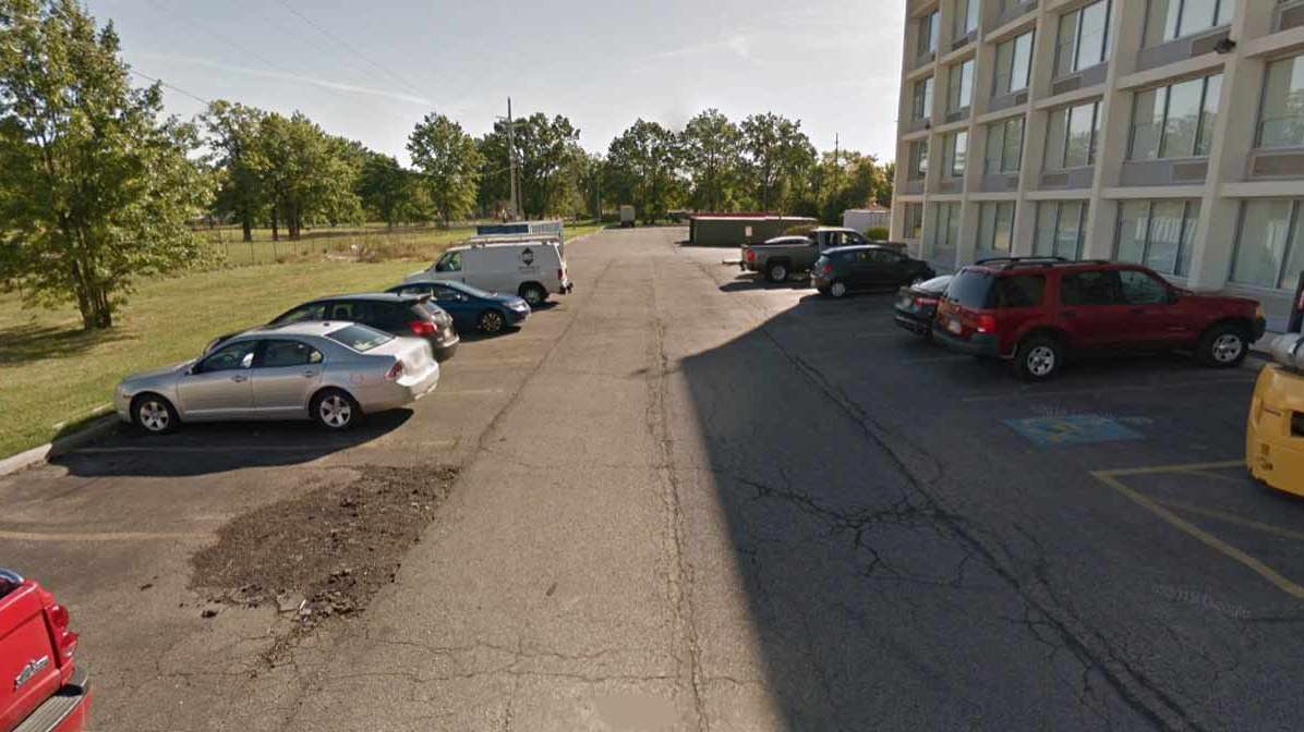 Four Points by Sheraton Cleveland CLE Airport Parking