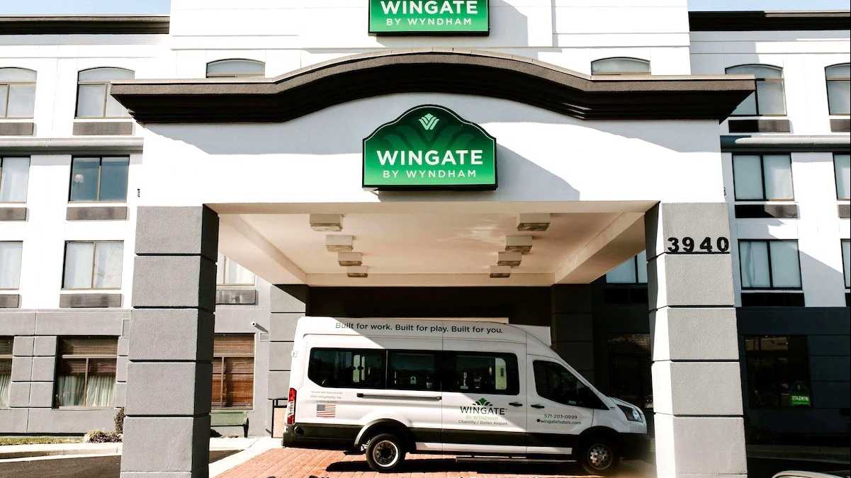 Dulles Airport Parking IAD Parking Rates From 3.50 Way