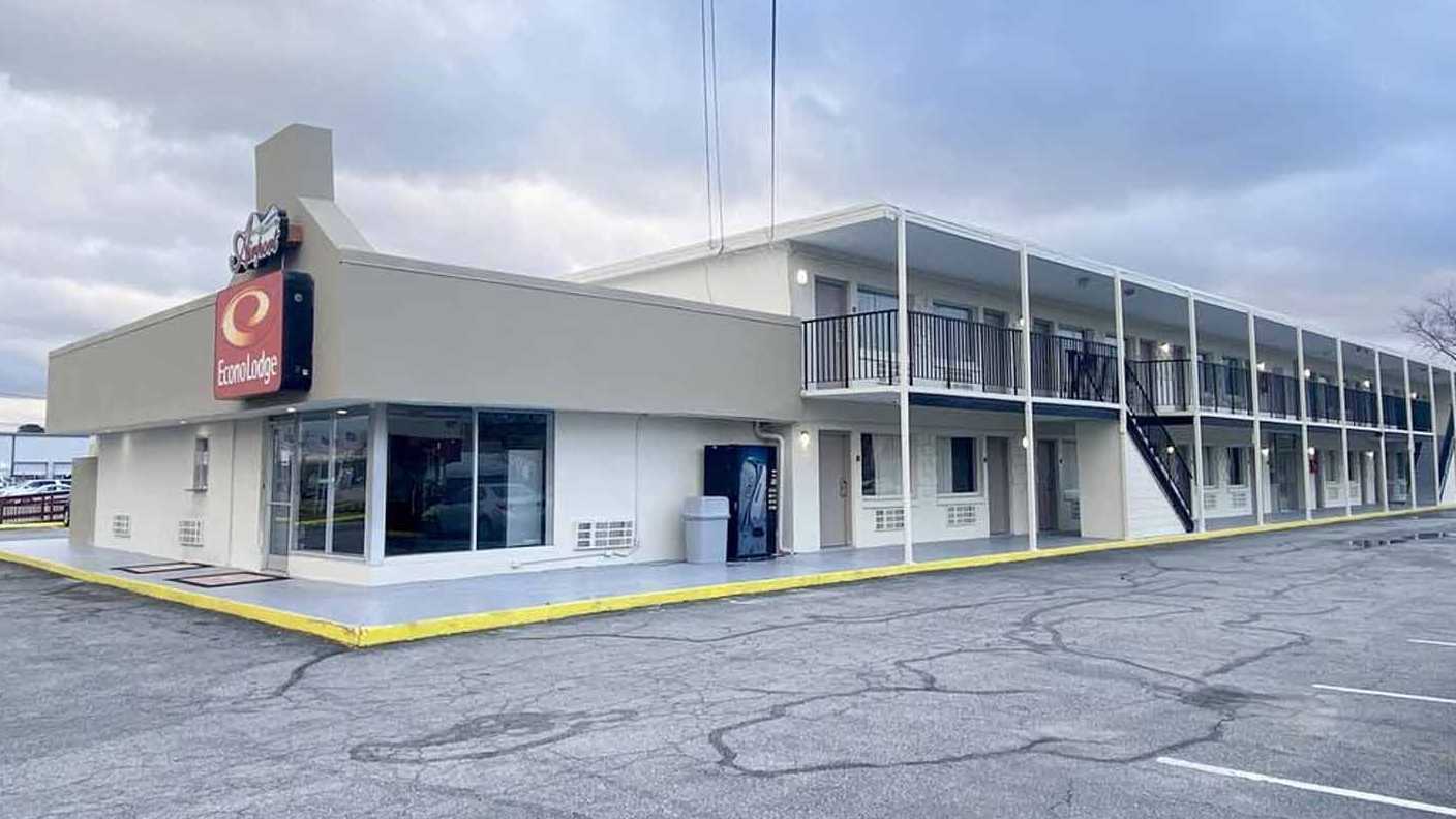 Econolodge Norfolk Orf Airport Parking Way