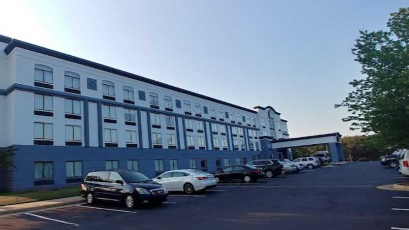 Reserve Wingate by Wyndham IAD Airport Parking